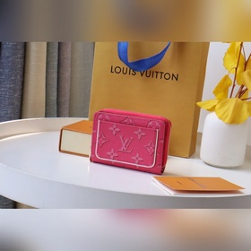 LV Специальная версия кошелька Lou модель M81527 является частью 