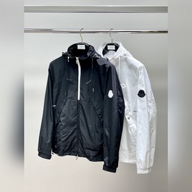 Moncler Монклор Стильная куртка с капюшоном Привлекательная и ярк