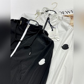 Moncler Монклор Стильная куртка с капюшоном Привлекательная и ярк