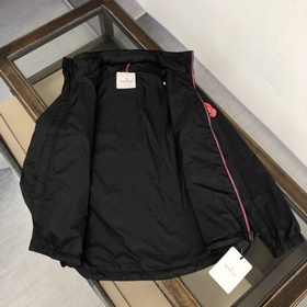 Moncler (Монкл) Куртка с капюшоном (капюшон можно спрятать) Импор