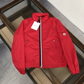 Moncler (Монкл) &nbsp;Куртка с капюшоном (капюшон можно спрят