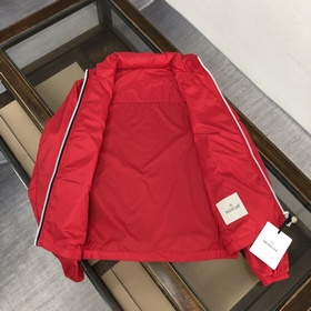 Moncler (Монкл) &nbsp;Куртка с капюшоном (капюшон можно спрят