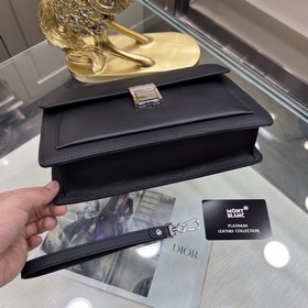 Новейшая сумка Montblanc lnternational (Montblanc) имеет не тольк