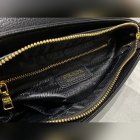 Новая модель сумки Prada с капюшоном, номер модели： 2125 # Кожа с