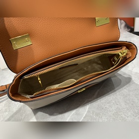 Новая модель сумки Prada с капюшоном, номер модели： 2125 # Кожа с