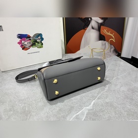Новая модель сумки Prada с капюшоном, номер модели： 2125 # Кожа с