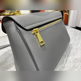 Новая модель сумки Prada с капюшоном, номер модели： 2125 # Кожа с