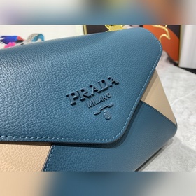 Новая сумка Prada с капюшоном, модель № 2125 # Кожа с отпечатками