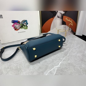 Новая сумка Prada с капюшоном, модель № 2125 # Кожа с отпечатками