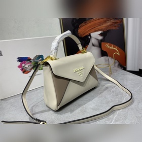Новая модель сумки Prada с капюшоном, номер модели： 2125 # Кожа с