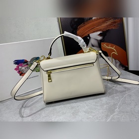 Новая модель сумки Prada с капюшоном, номер модели： 2125 # Кожа с