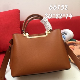 PRADA Сумка Модель： 66152 Изготовлена из импортной телячьей кожи 