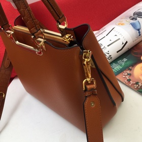 PRADA Сумка Модель： 66152 Изготовлена из импортной телячьей кожи 