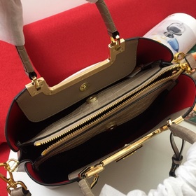 PRADA Сумка Модель： 66152 Изготовлена из импортной телячьей кожи 