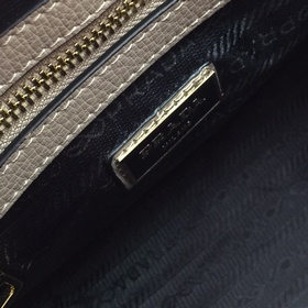 PRADA Сумка Модель： 66152 Изготовлена из импортной телячьей кожи 