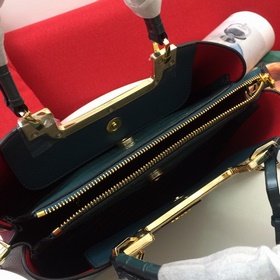 PRADA Сумка Модель： 66152 Изготовлена из импортной телячьей кожи 