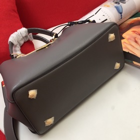 PRADA Сумка Модель： 66152 Изготовлена из импортной телячьей кожи 