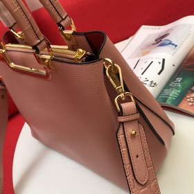 PRADA Сумка Модель： 66152 Изготовлена из импортной телячьей кожи 