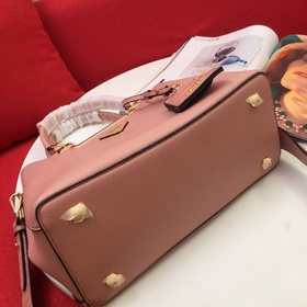 PRADA Сумка Модель： 66152 Изготовлена из импортной телячьей кожи 