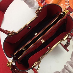 PRADA Сумка Модель： 66152 Изготовлена из импортной телячьей кожи 