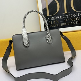 PRADA сумка Модель： 5008 Изготовлена из импортной телячьей кожи