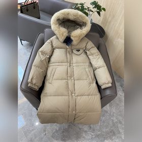 PRADA Пальто с меховым воротником из лисицы, 90% белый гусиный пу