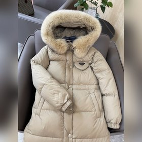 PRADA Пальто с меховым воротником из лисицы, 90% белый гусиный пу