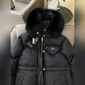 PRADA Пальто с меховым воротником из лисицы, 90% белый гусиный пу