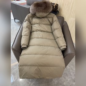PRADA Длинная пуховая куртка новой модели с треугольным логотипом