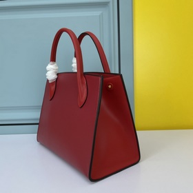 PRADA.#66158 изготовлен из импортной кожи крупного рогатого скота