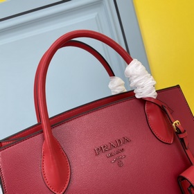 PRADA.#66158 изготовлен из импортной кожи крупного рогатого скота
