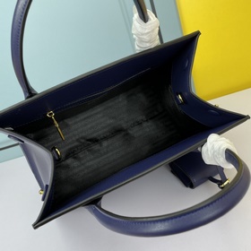 PRADA.#66158 изготовлен из импортной кожи крупного рогатого скота