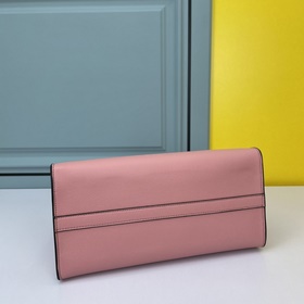 PRADA.#66158 изготовлен из импортной кожи крупного рогатого скота