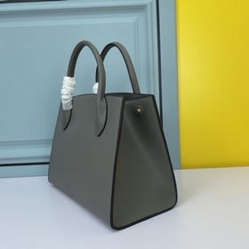 PRADA.#66158 изготовлен из импортной кожи крупного рогатого скота