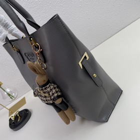 Новая серия сумок PRADA Очень практичная сумка для покупок, сдерж