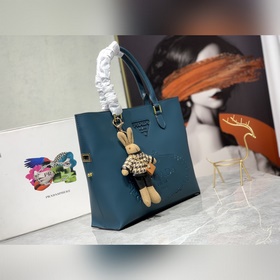 Новая серия сумок PRADA Очень практичная сумка для покупок, сдерж