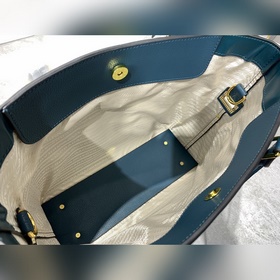 Новая серия сумок PRADA Очень практичная сумка для покупок, сдерж