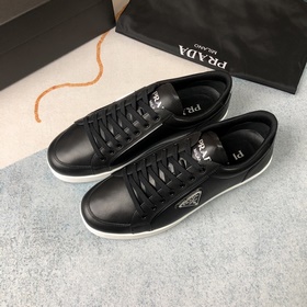 PRADA Повседневная обувь 38—43  Черная кожа