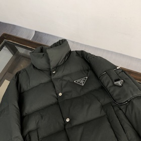 PRADA Зимняя новинка Пуховик Пуховая куртка Изготовлен из высокок