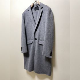 Шерстяной пальто Prada Это пальто с ручной строчкой и оригинально