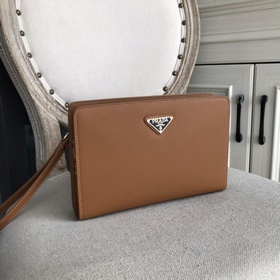 Сумка Prada из нержавеющей стали с кодовым замком (итальянская ко