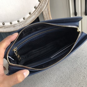 Сумка Prada с замком на кодовом замке из нержавеющей стали (италь