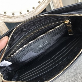 Сумка Prada из нержавеющей стали с кодовым замком (итальянская ко