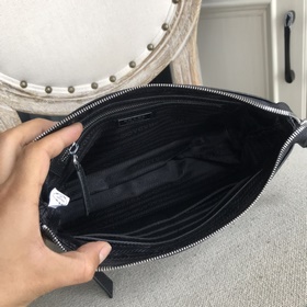 Кожаная сумка Prada из нейлона (итальянский импортный телячий кож