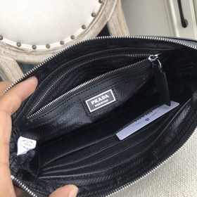 Кожаная сумка Prada из нейлона (итальянский импортный телячий кож