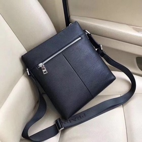 Сумка Prada, модель 3539-3. Итальянский бренд, основанный в Милан