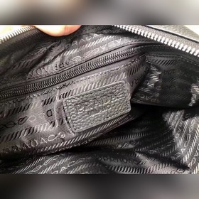 PRADA Черная сумка через плечо Модель： 0354-3 Изысканная отделка.