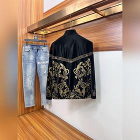 VERSACE, последние модели курток и пальто Простой и модный, легко