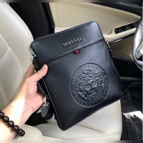 VERSACE Мужская сумка Versace с диагональным ремнем, с четко вид