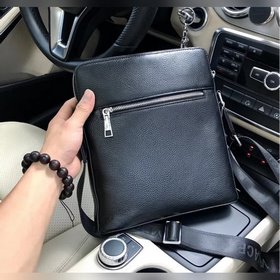 VERSACE Мужская сумка Versace с диагональным ремнем, с четко вид